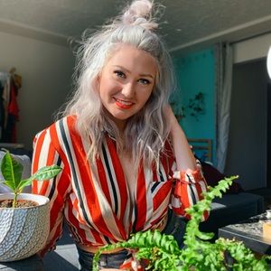 Meet your Posher, Logan